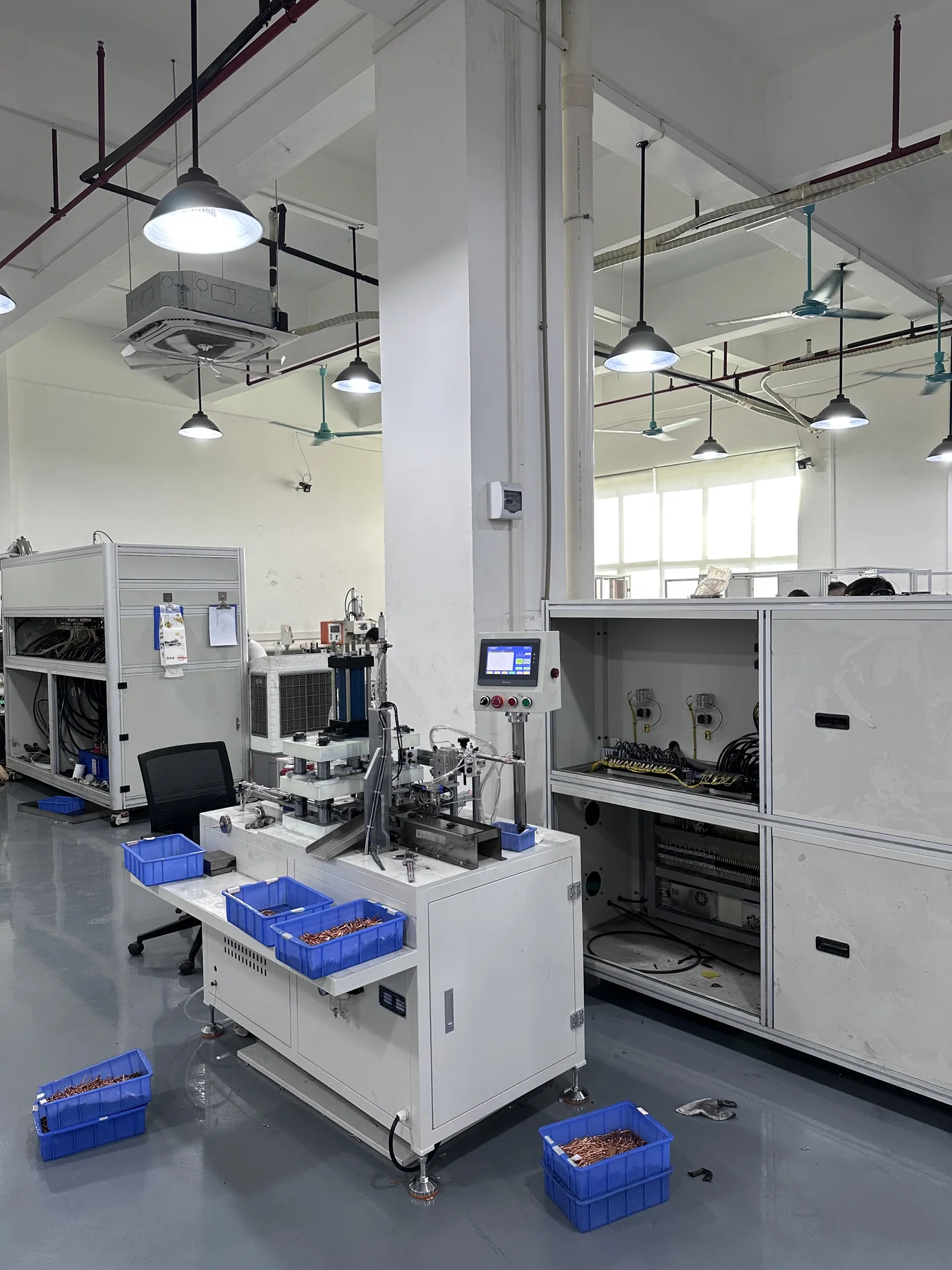 RCJLED automotive lighting assembly equipment in the production workshop